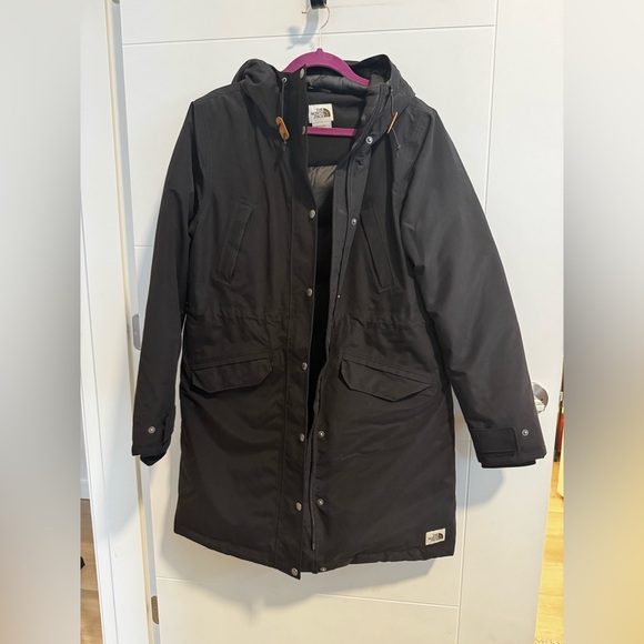 The North Face Women's Snow Down Waterproof Parka In Black - Picture 2 of 8